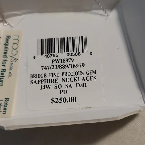 Blue sapphire stone with .1 diamond trim 16" necklace - Picture 3 of 5